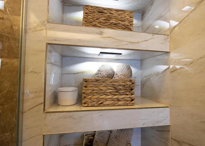 Bonsai * نوفي بازار