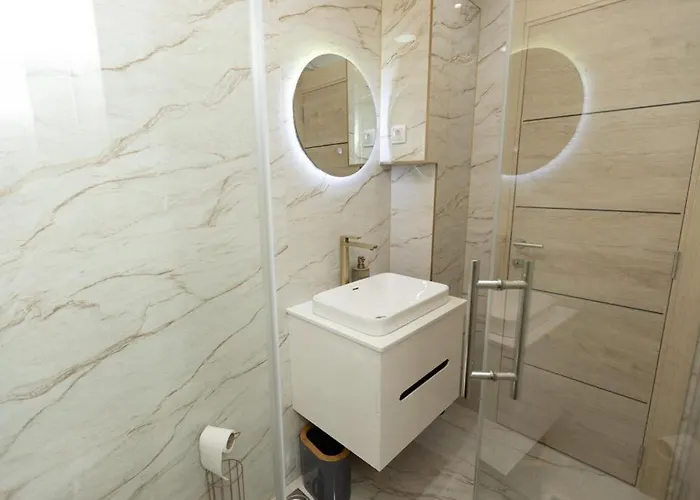 Bonsai * نوفي بازار